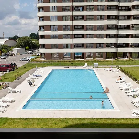 公寓 Modern Park - Outdoor Pool & Parking By Flat Manаger 瓦爾納
