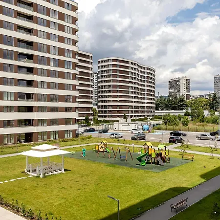 公寓 Modern Park - Outdoor Pool & Parking By Flat Manаger 瓦爾納